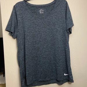 Women’s Nike Dri-fit tee!